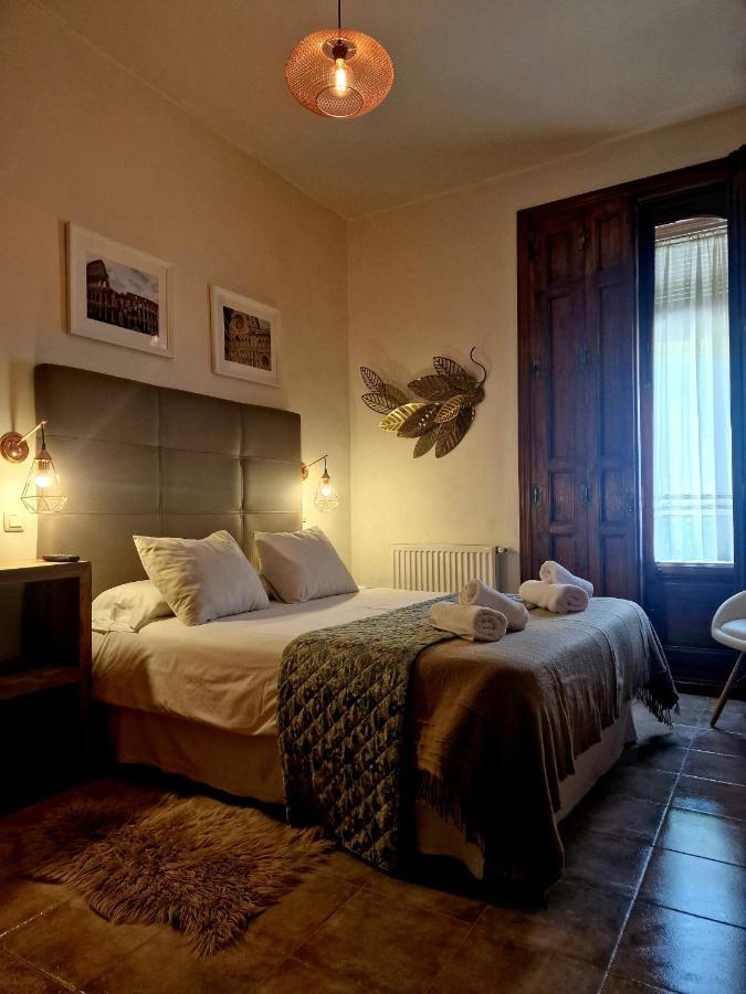 Hostal La Colonial Madrigal de la Vera Zimmer foto